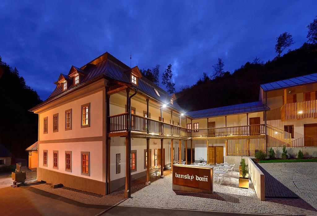 Banská Štiavnica Penzion Bansky Dom מראה חיצוני תמונה